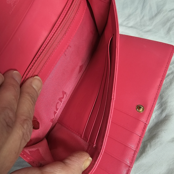 ✨️Rare✨️ MCM Monogram Beige And Pink Long Trifold Wallet EUC - Picture 14 of 15